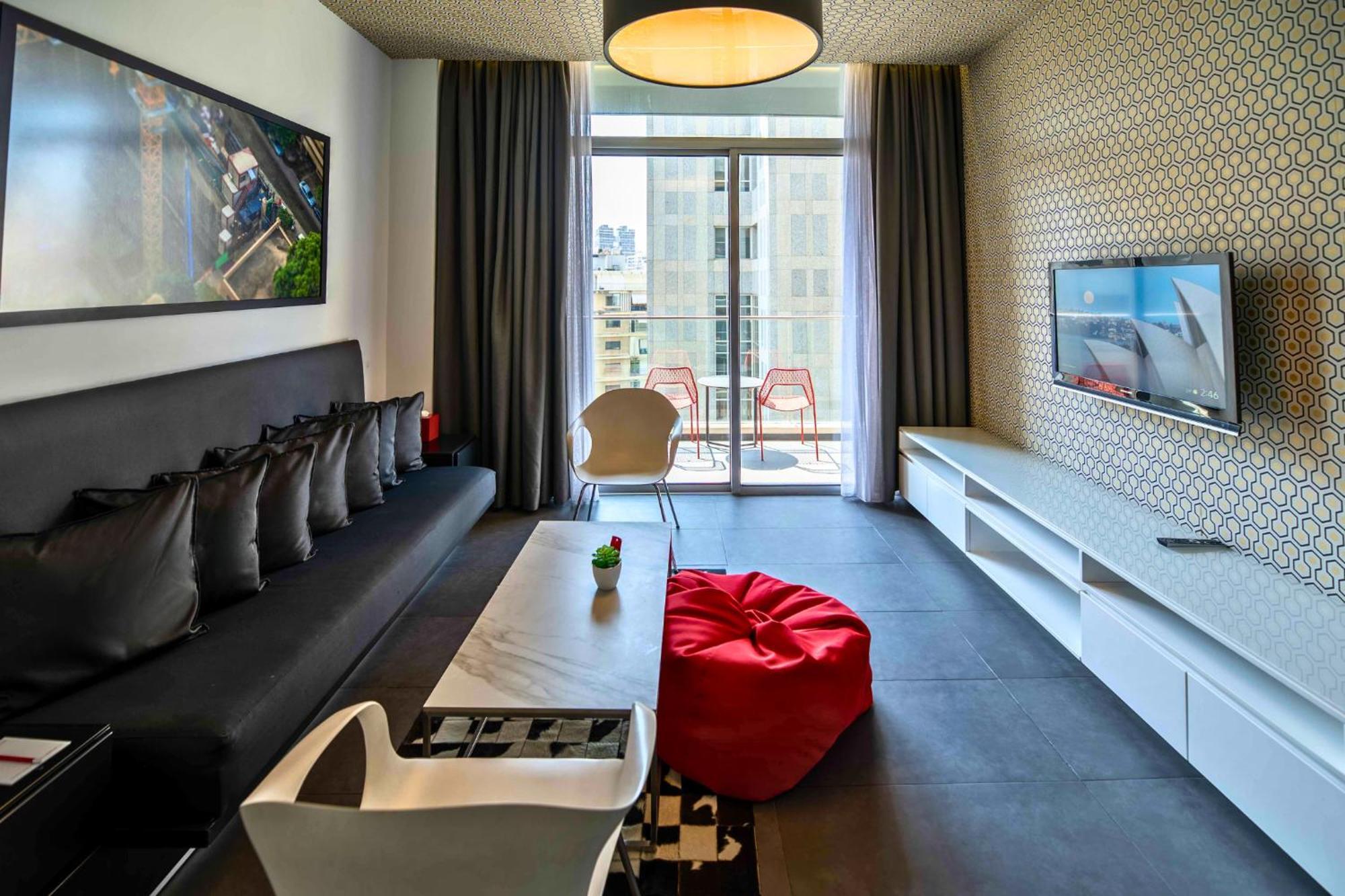 The Smallville Hotel Beirut Exteriör bild
